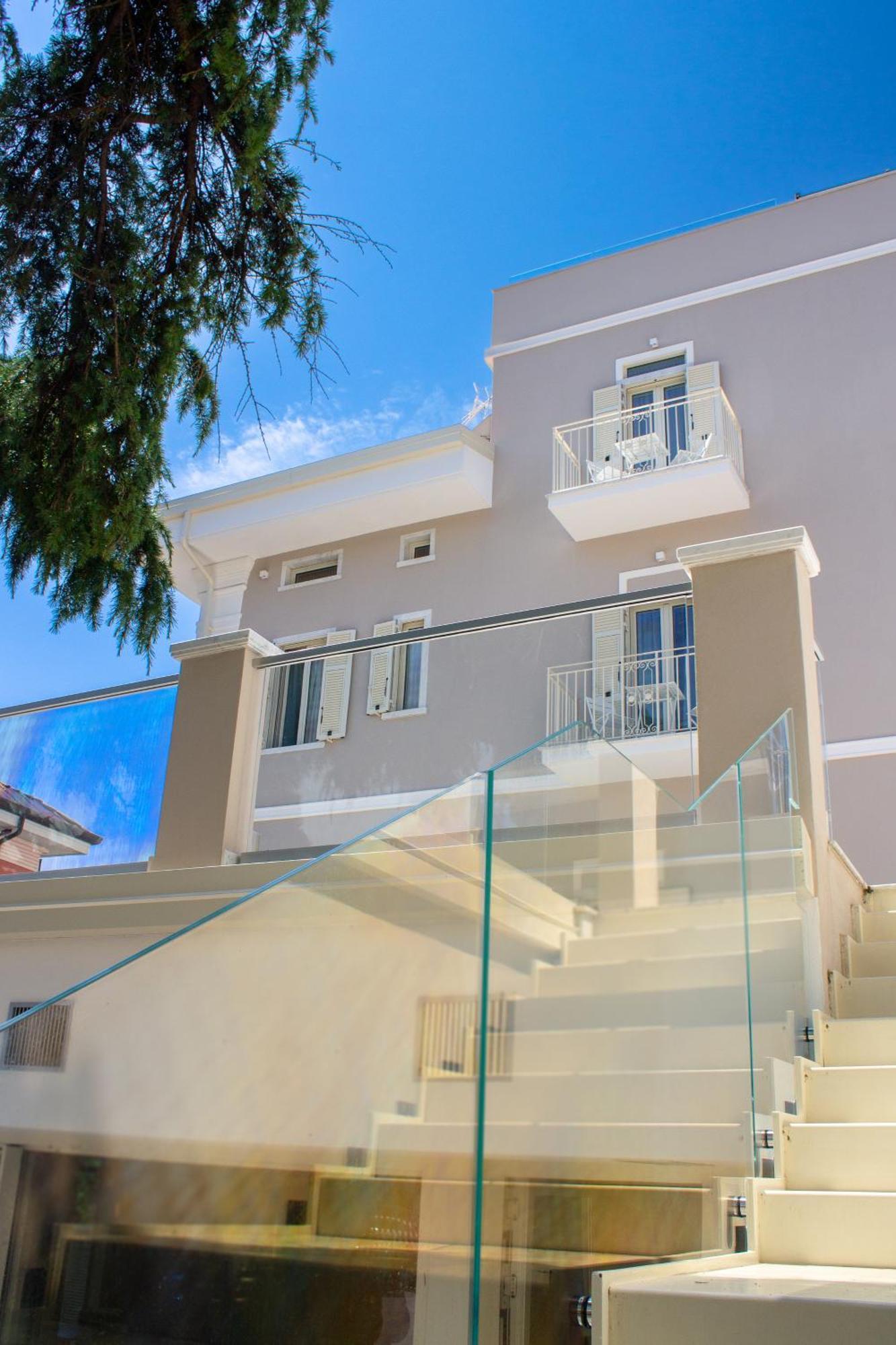 Doride Suites Boutique Hotel Marina Di Carrara Eksteriør bilde